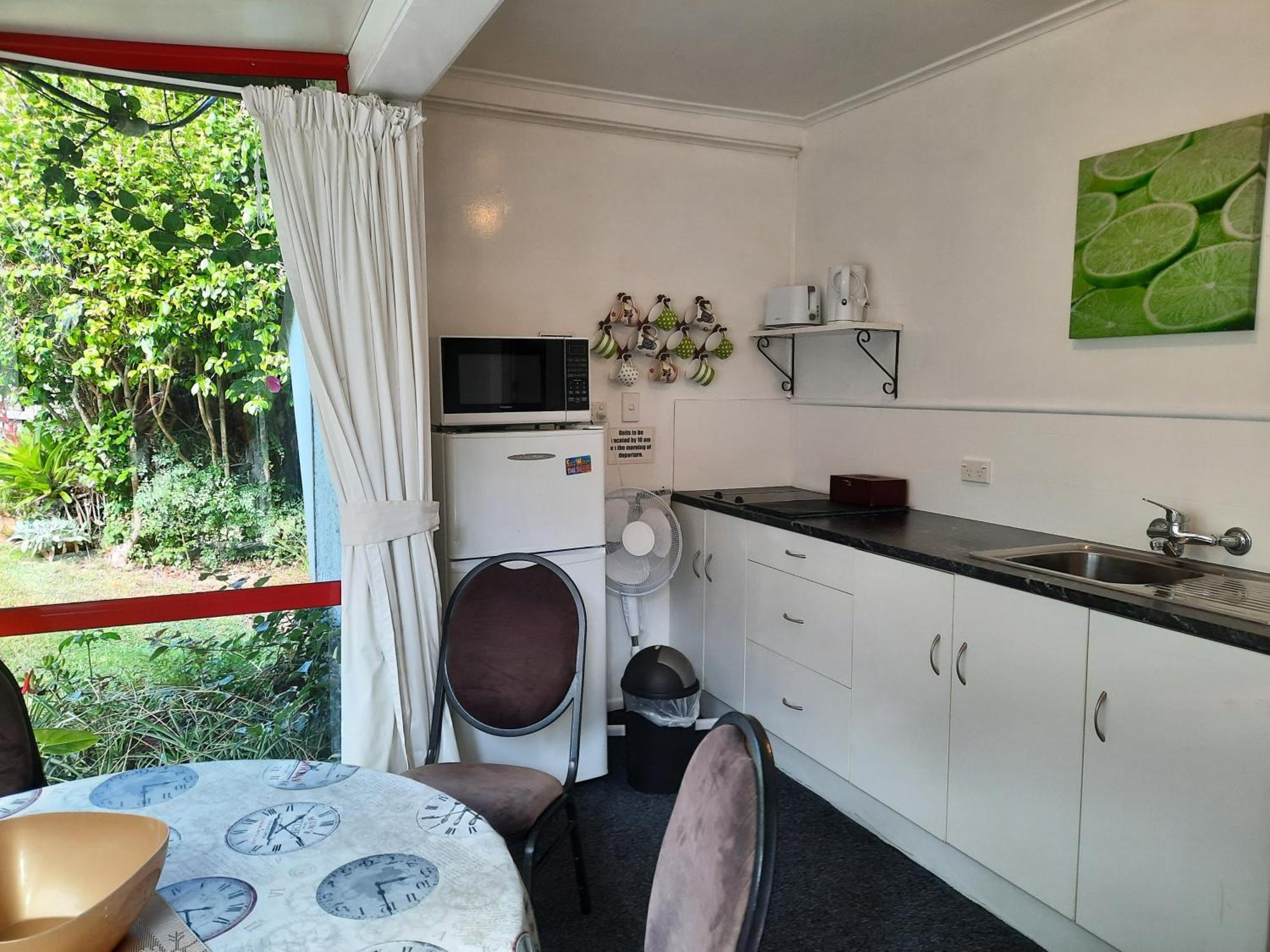 Alfa Boutique Motel Paihia Exterior photo